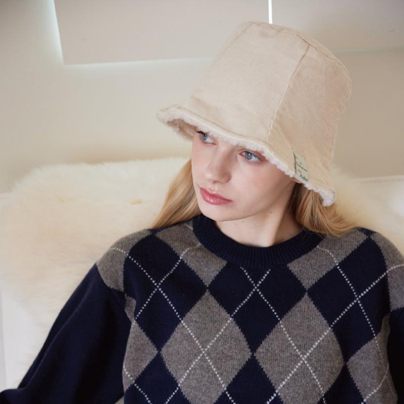 Allincomplete Teddy Reversible Bucket Hat  3 Colors 
