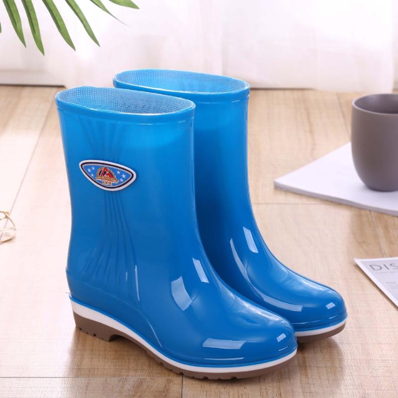 Short Women's Rain Shoes Water Shoes Women's Rain Boots Fashion Waterproof Shoes Kitchen Non-slip Rubber Shoes Work Overshoes Summer