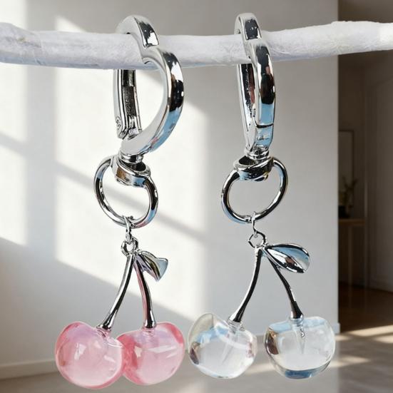 Keychain Pendant, Cherry Pendant Key Holder with Hearts Buckle, Alloy Polished Surface Backpack Charm Pendant for Women Accessories