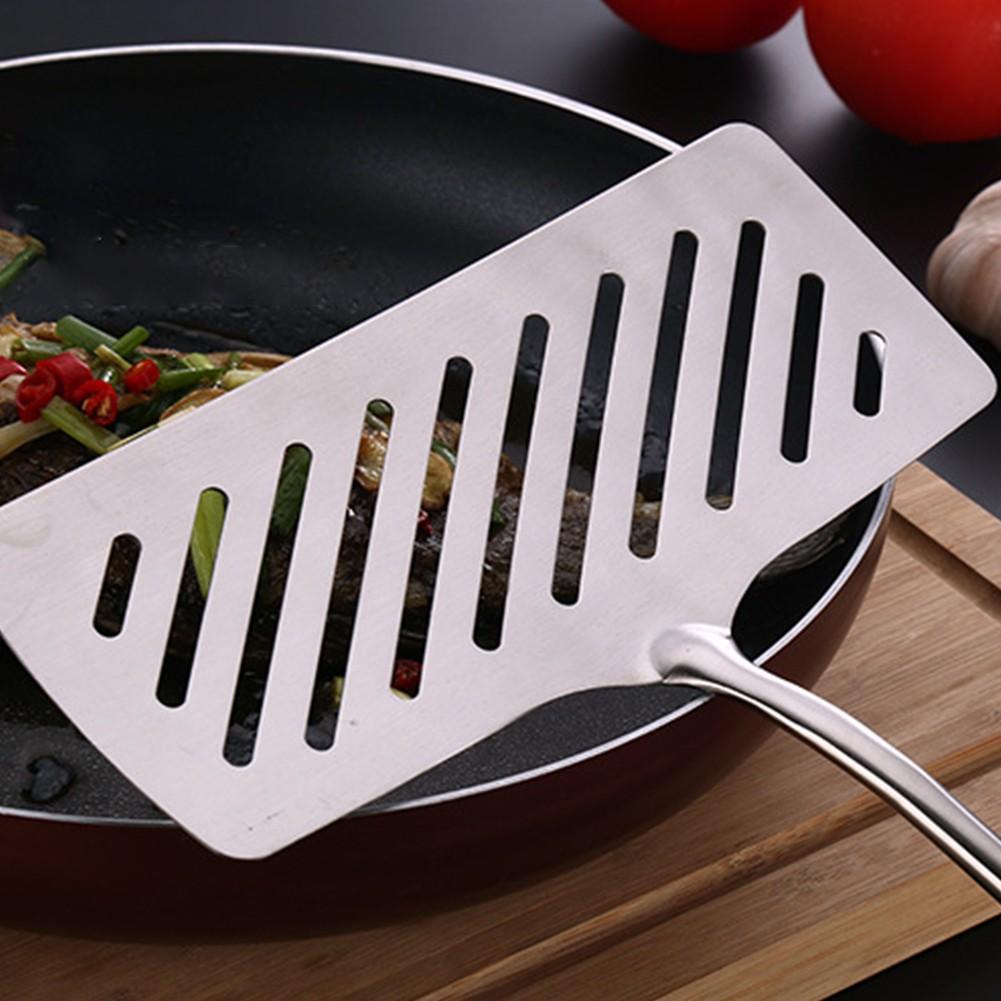 

Sturdy Stainless Steel Fish Spatula with Wide Slotted Design for Frying