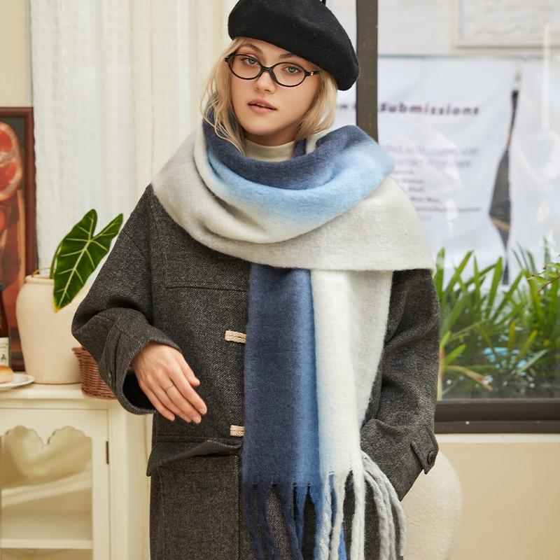 New Winter Advanced Sense Thickened Warm Scarf Women's Winter Wind Vertical Pattern Gradual Change Shawl Scarf