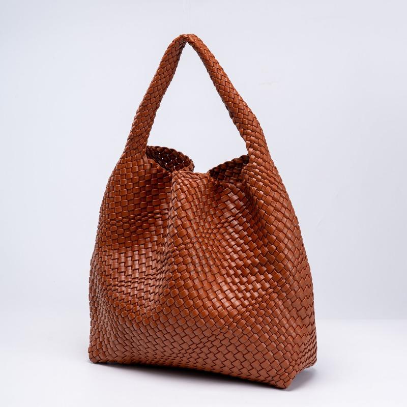 

Woven bags Women s shoulder bags Large capacity handbags Commuter bags Women s versatile vacation woven bags Cross Magnetic buckle (large)