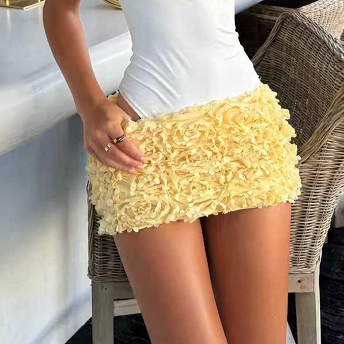 

Autumn 2025 Slim Fit Low-Waist 3D Decorative Skirt for Women - European & American Style Large світло-жовтого кольору