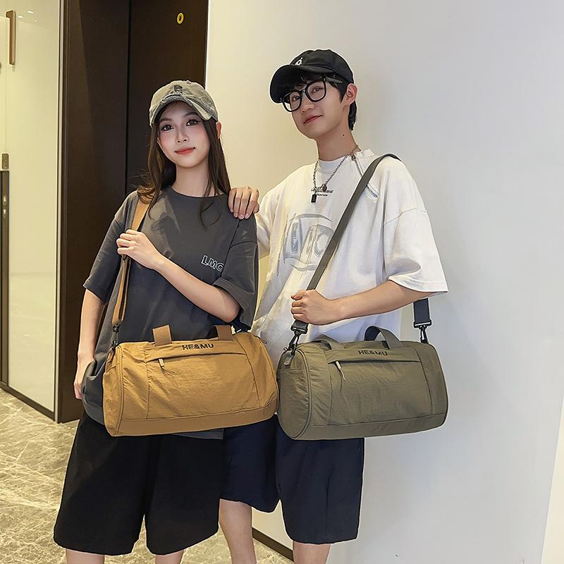 Large Capacity Portable Sports Fitness Bag Business Travel Luggage Sports Shoulder Bag Lightweight Travel Bag