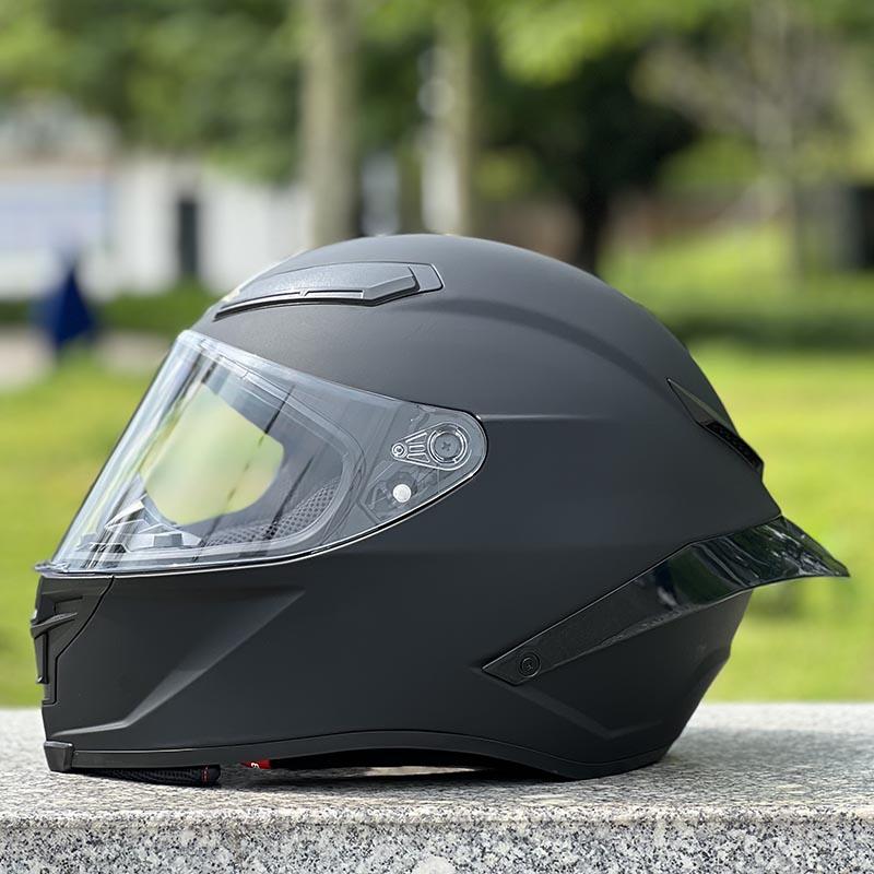 

Matte Black Color Helmet Men and Women Motorcycle Helmet Casco Winter Season ECE Approved Unisex Full Face Helmet S