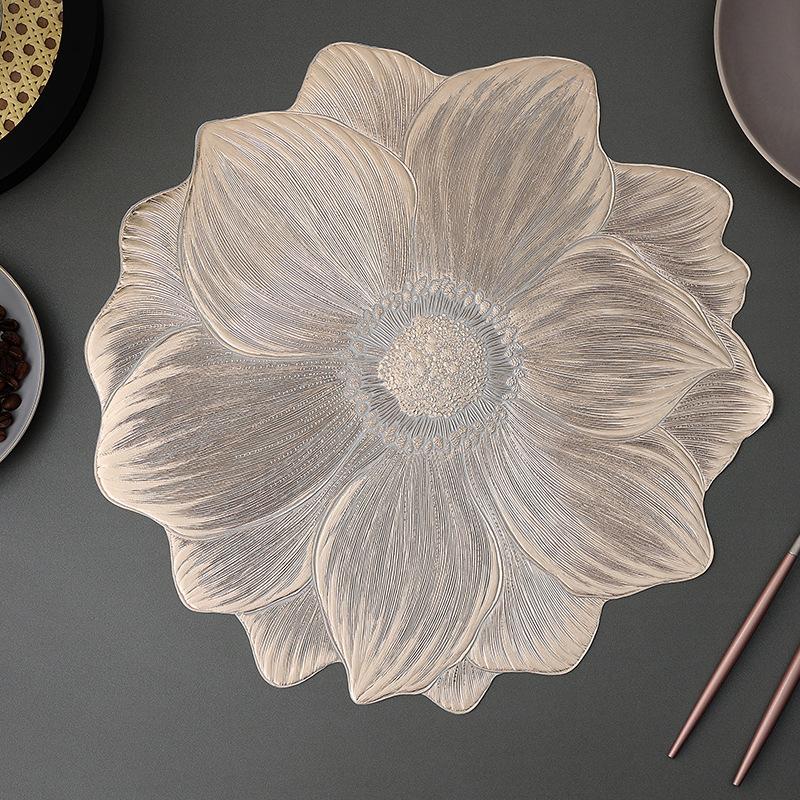 

Подкладка на стол ПВХ сплошное дно горячее тиснение теплоизоляция коврик для стола лотос подсолнух западная подкладка Diameter 39cm белый