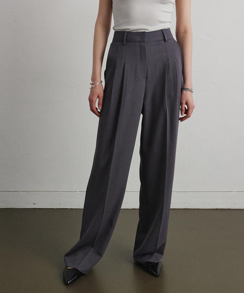 Aheule Pleat Balance Slacks_Dark Gray