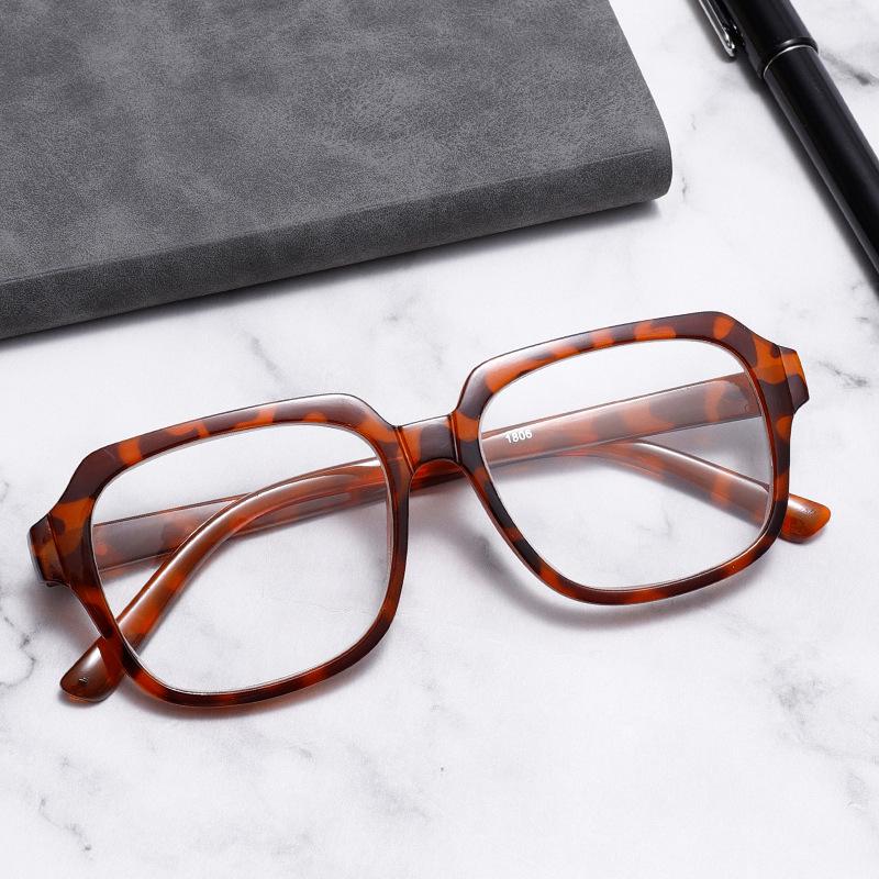 Retro Leopard Print Wear-Resistant Large Frame Reading Glasses for Seniors
