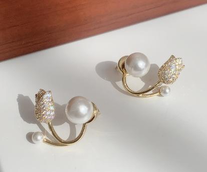 New Tulip Pearl Earrings Premium Light Luxury Cat Pearl Flower Stud Earrings