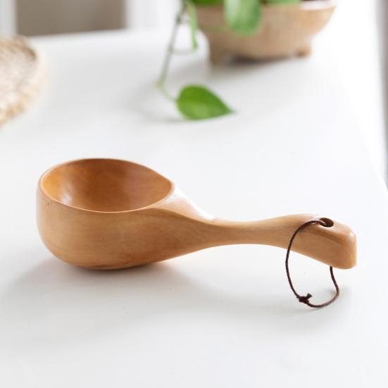 Träslev i japansk stil med långt handtag Trä Slät textur Skopa Slev för hotell