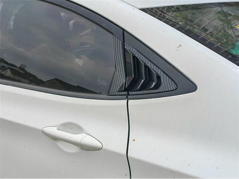 Carbon Fiber Rear Triangle Window Louver Sunroof Trim for Modern Rena 3-Box Car - Bright Black