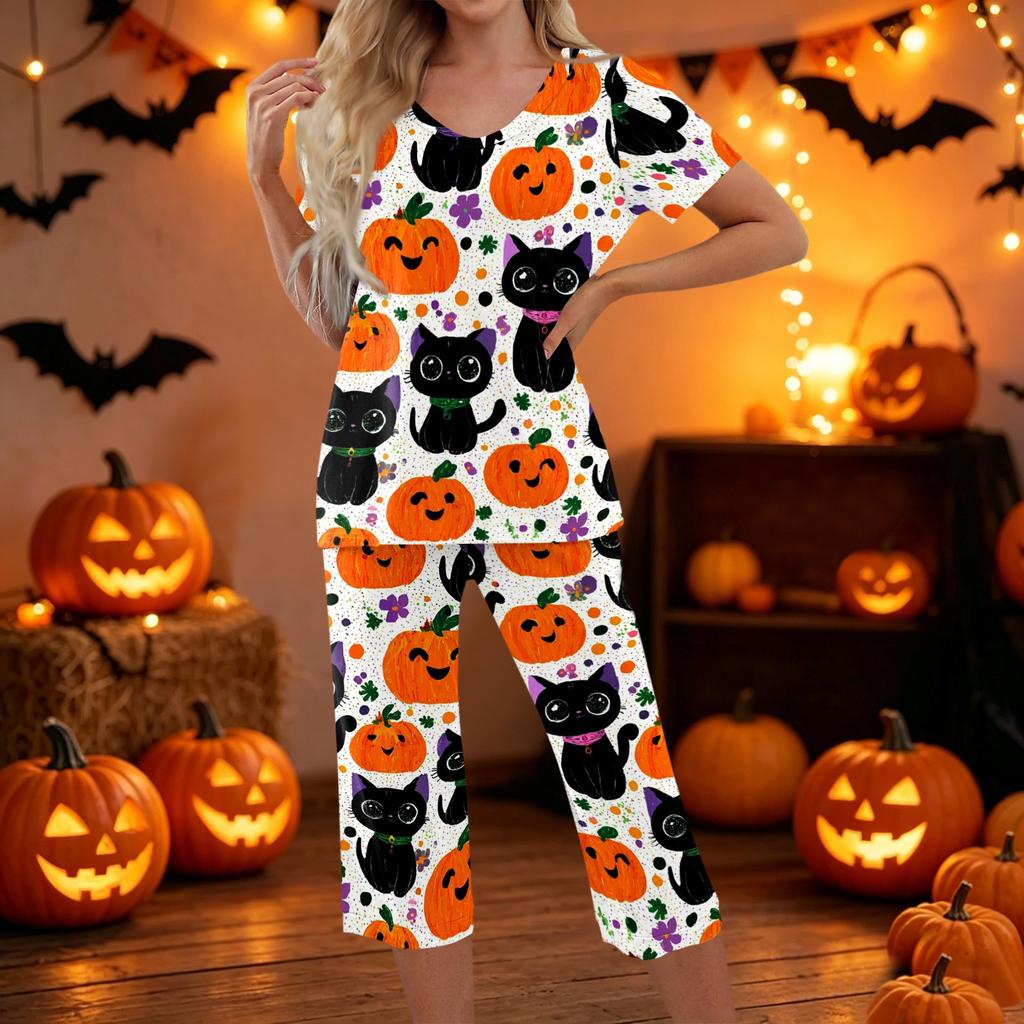 Women's Two Piece Halloween Print Lounge Set Short Sleeve Top with Crew Neck and Capri Pants Casual Pajama Set Soft Fabric