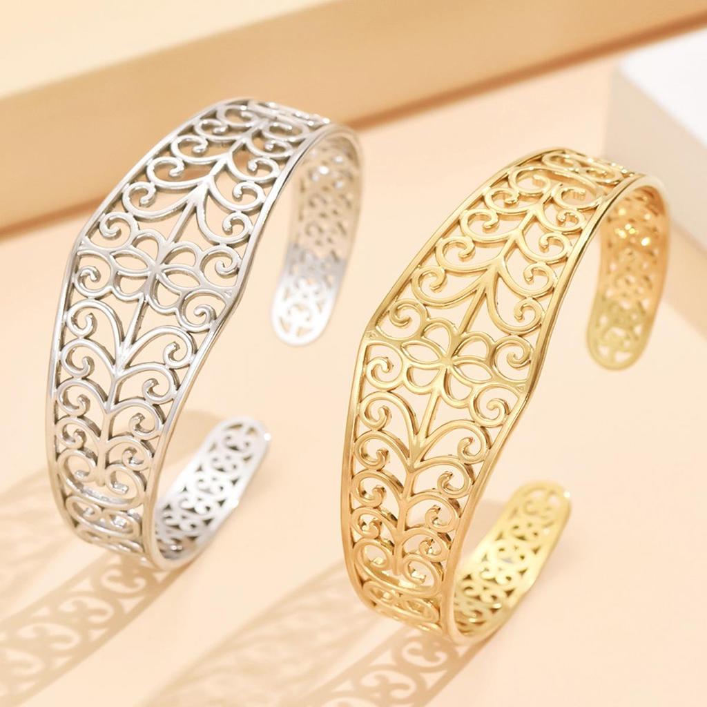 18K Gold-Plated Hollow Flower Cuff Bracelet for Women