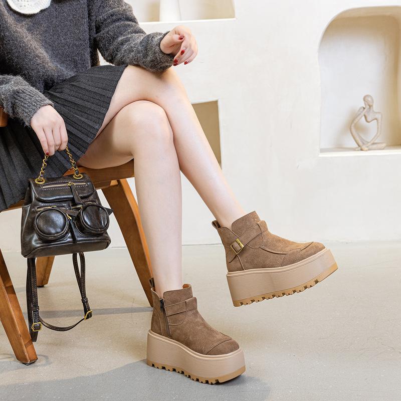 

Женские модные зимние ботинки на платформе, новые короткие ботинки осень-зима 2025, женские однотонные универсальные термоботинки с пряжкой 39