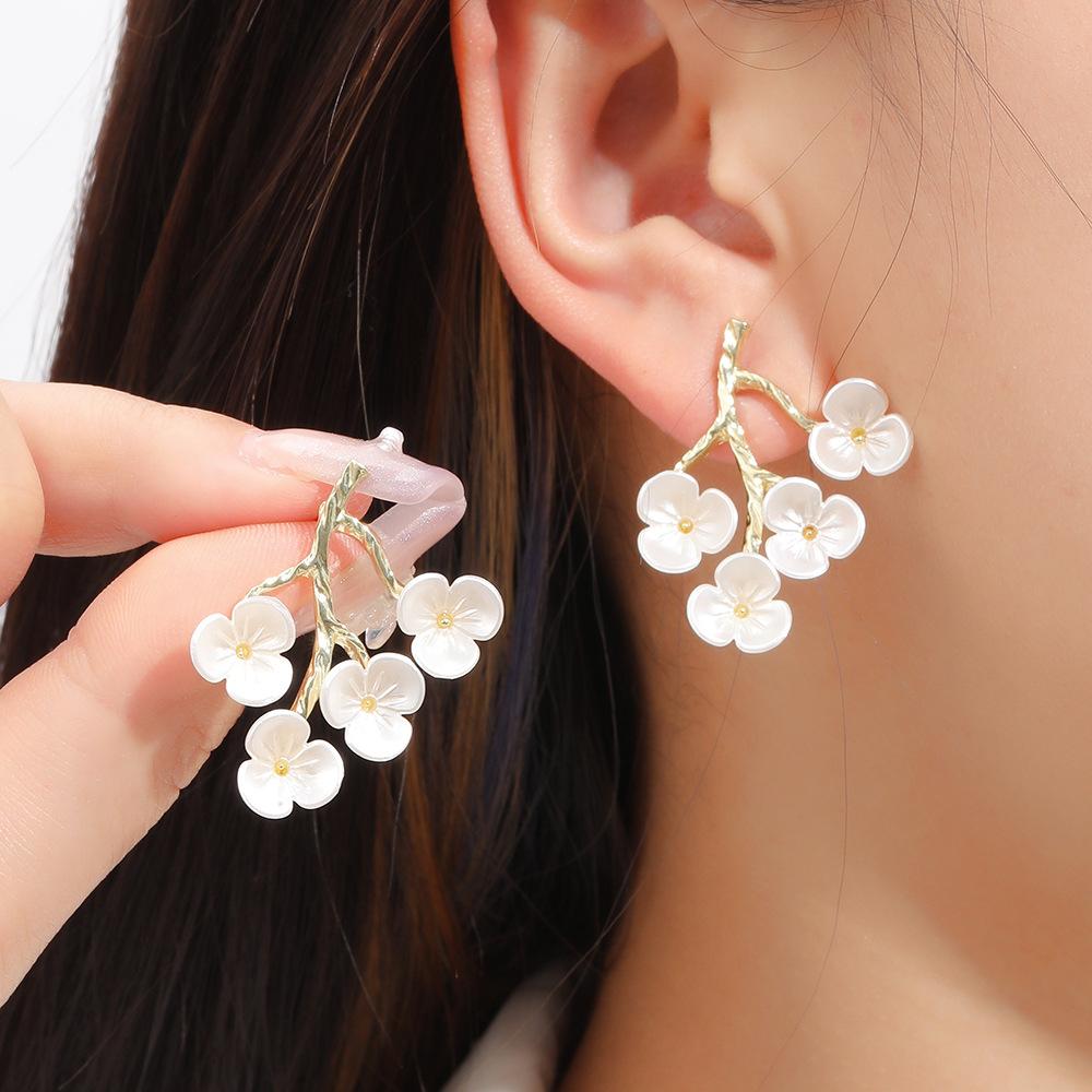 Plum Blossom Branches And Leaves, Stud Earrings Suitable For Spring, Women'S Niche Design Earrings, Light Luxury Temperament Earrings