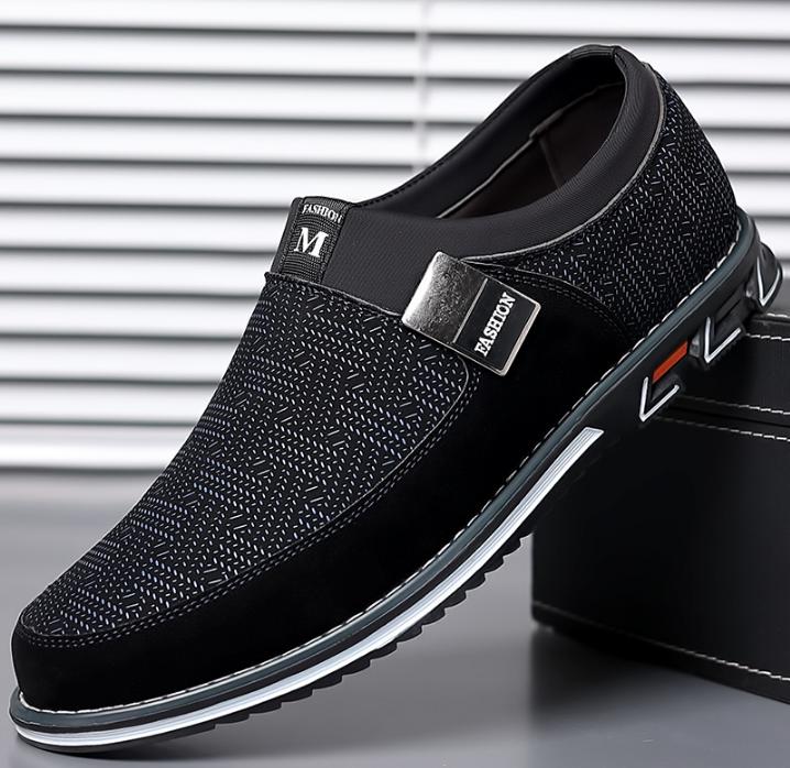 Men Casual Shoes Luxury Business Platform Loafers for Men Slip on Men's Designer Dress Shoes New Big Size Zapatillas De Hombre