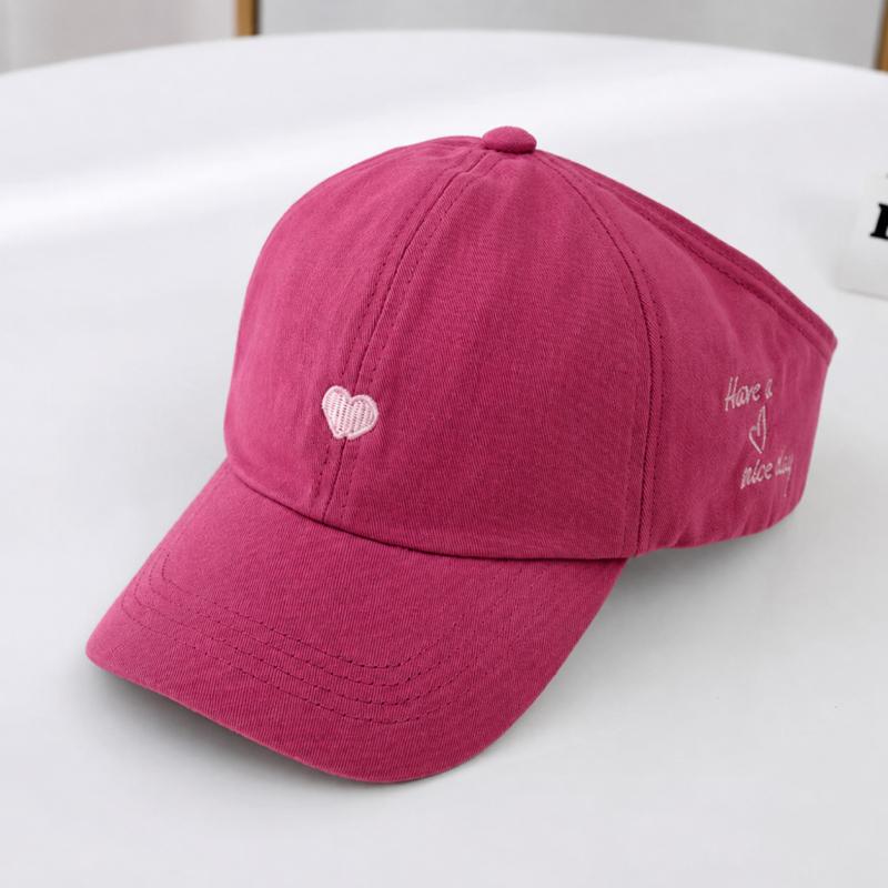 Offene Baseballkappe für Mädchen mit Öffnung für den Pferdeschwanz und Herzstickerei, Sonnenschutz-Visierhut für Kinder Sommer Outdoor Tägliches Reise-Wear