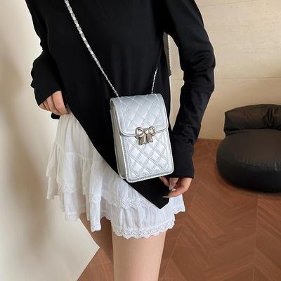 Niche Design Foreign Style Women's Diamond Chain Mobile Phone Bag 2025 New Summer Versatile Shoulder Bag Messenger Bag