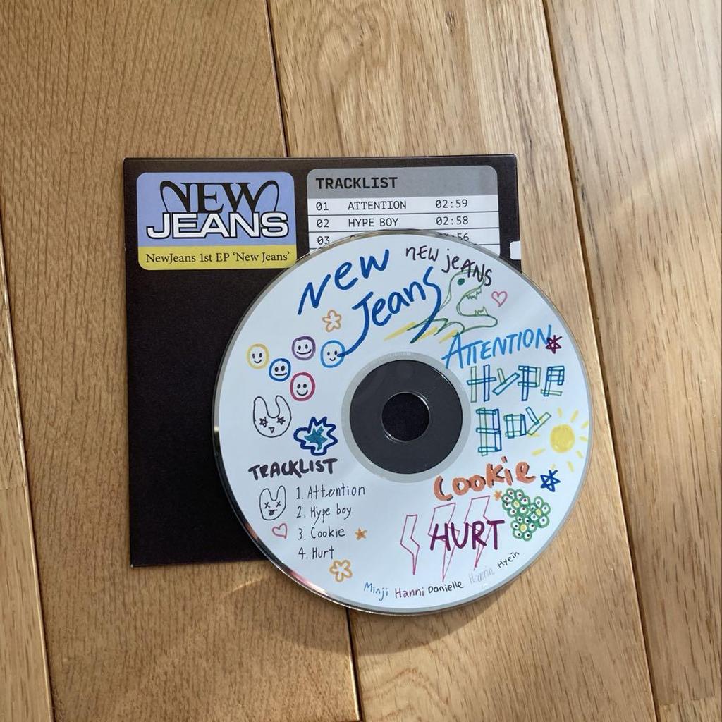 [USED] NewJeans 1st EP Bluebook All Album