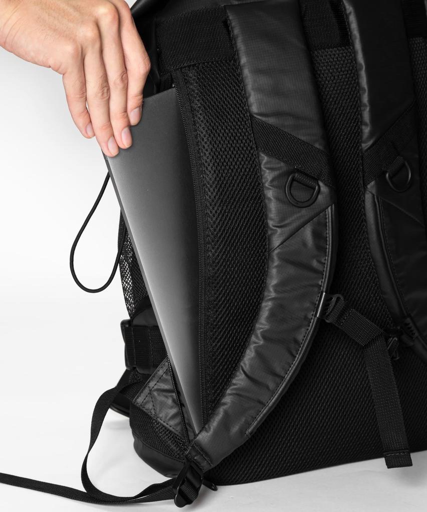 Body Bag RICO Unit Roll Top Mountain Bag BLACK [Machiavellic] (019)