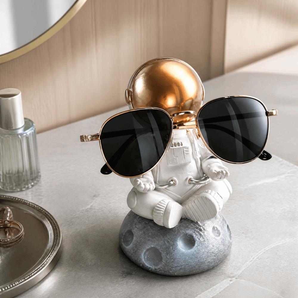 17*7cm Astronaut Glasses Holder Resin Creative Sculpture Stand For Nightstand