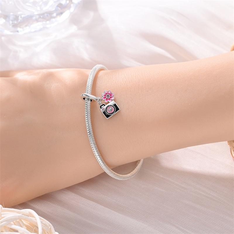 Original Copper Charms Luxury Black Camera Pink Flower Pendant Beads Fit Bracelet Diy Women Making Delicate Gift