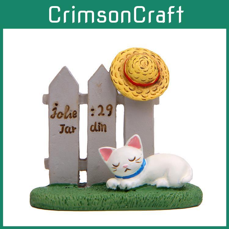 Fence Creative Cat And Hat Resin Ornaments Landscape And Desktop Decoration
