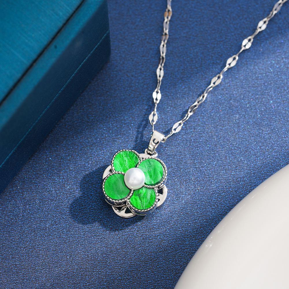 Natural Rotating Four-Leaf Clover Titanium Necklace with Pearl Cat s Eye for Women - Clavicle Chain, Popular Design