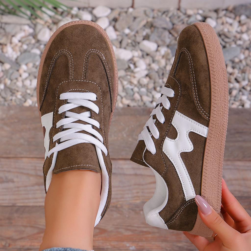 Women Plus Size Sneakers 2026 New Retro Casual Shoes Platform Round Toe Sneakers Women Comfortable Fashion Autumn Shoes Women