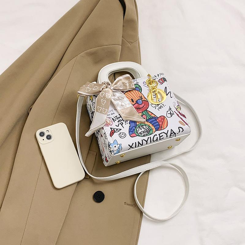 Bags Cartoon Small Bag Women 2025 New Japanese Cartoon Bear Handbag Fashion Graffiti Messenger Tote Bag