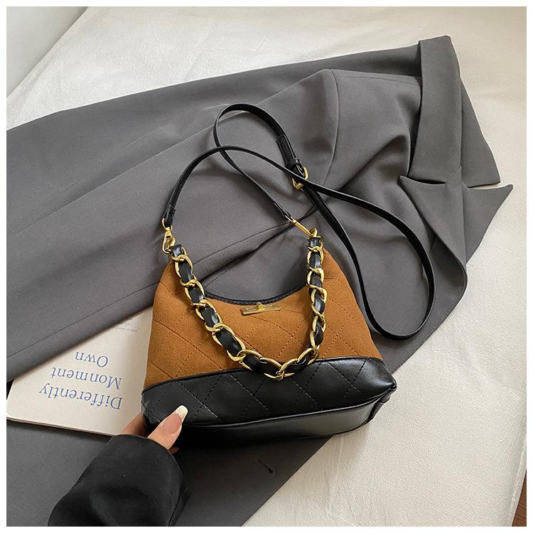 Premium diamond chain underarm bag women's 2025 new versatile retro messenger bag retro commuter dumpling bag