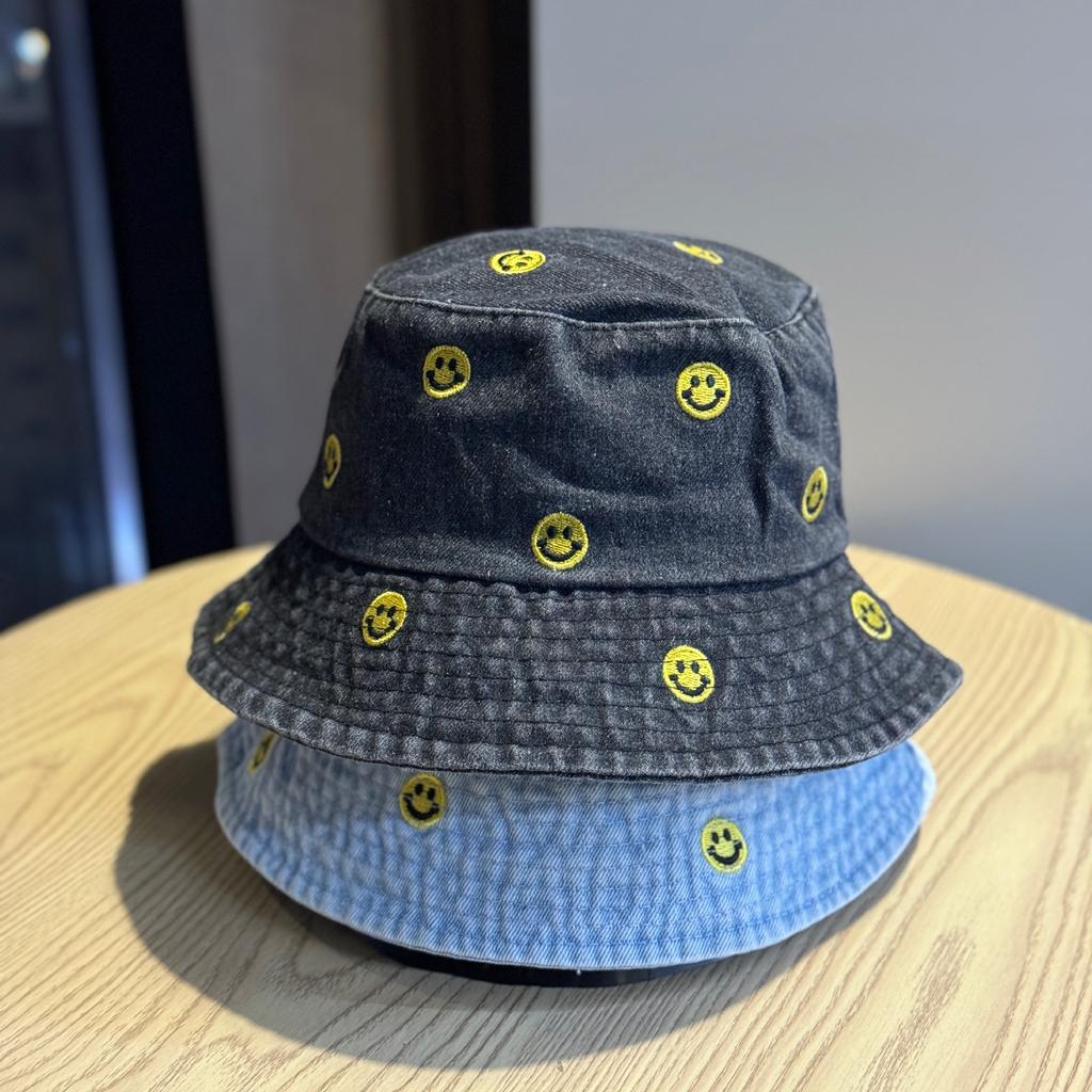 New casual denim fisherman hat for women, Korean style trendy smiley face embroidery, versatile bucket hat with small brim for sun protection