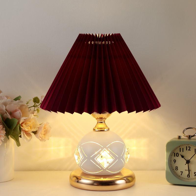 Vintage Girl Nordic Style Crystal Bedside Bedside Bedroom Decoration Table Lamp