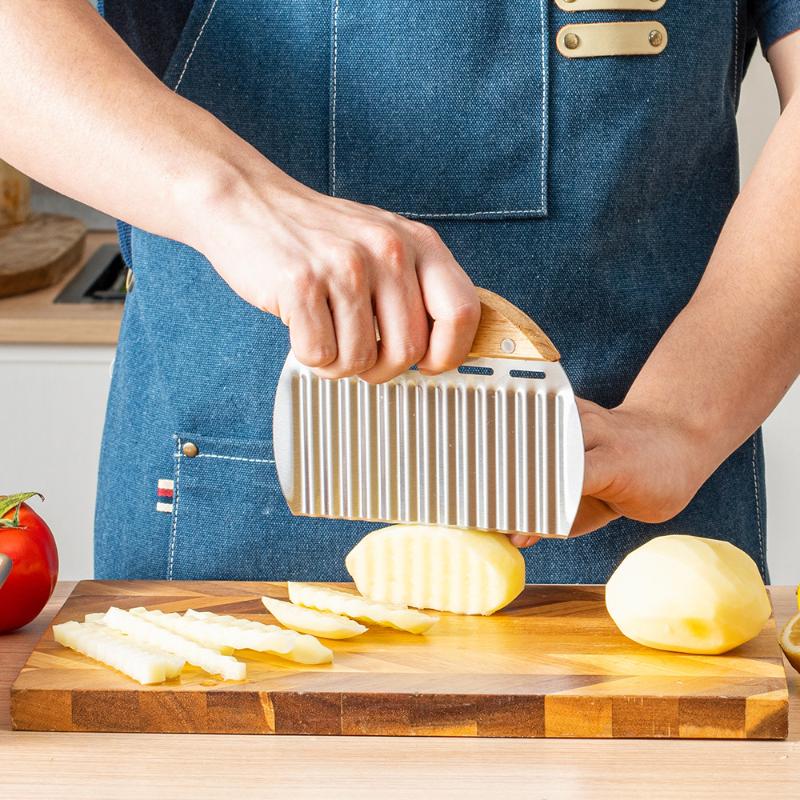 1 Stück Edelstahl Gebäckschneider Nudelmesser Kuchenschaber mit Skala Backen Kuchen Kochen Teigschaber Backzubehör
