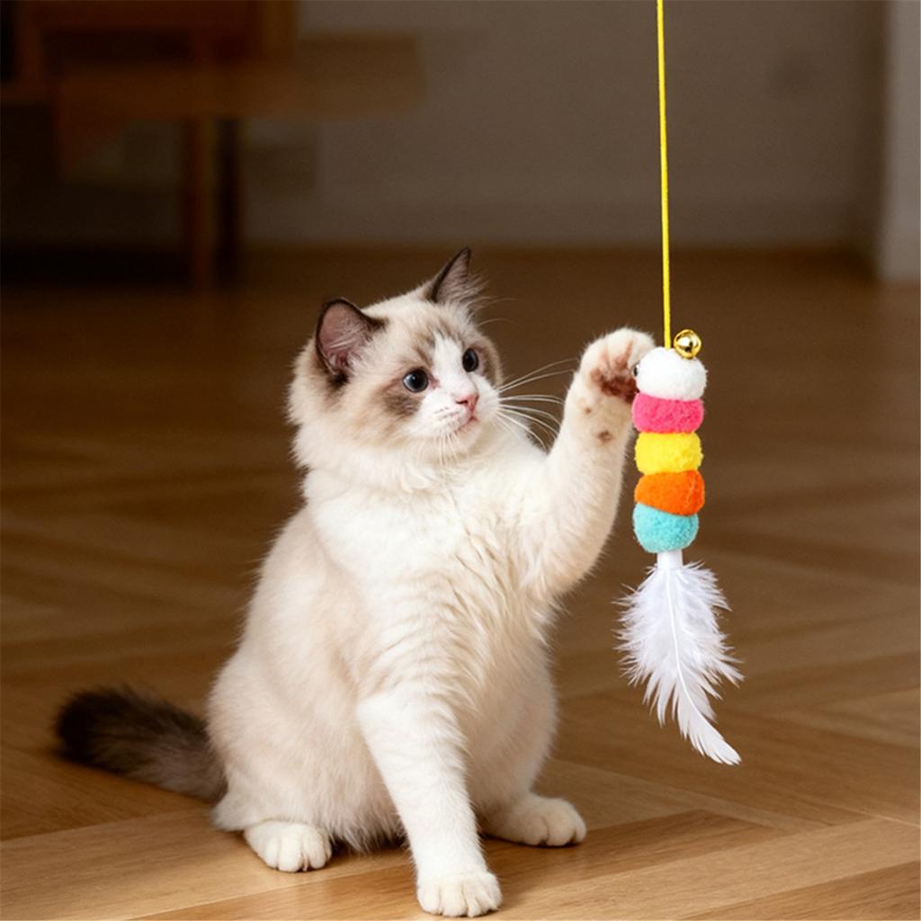 Neuartiges Elektrisches Katzenspielzeug USB Wiederaufladbar Interaktiv Hängend an der Tür Automatisches Schwingen Feder-Spielzeug Selbstunterhaltung Katzen-Necken-Spielzeug