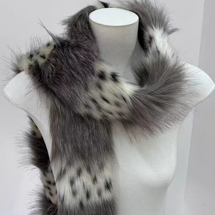 Fashionable High-end Plush Scarf Warm Neck Gaiter Ladies Scarf