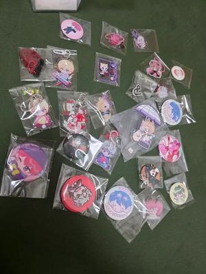 PLAVE Key Ring Pin Button Bulk Transfer Used