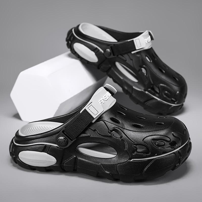 Fashion Clogs Men Sandals Lightweight Breathable Slip-On Sandals Non-Slip Water Shoes for Summer Beach Sandals