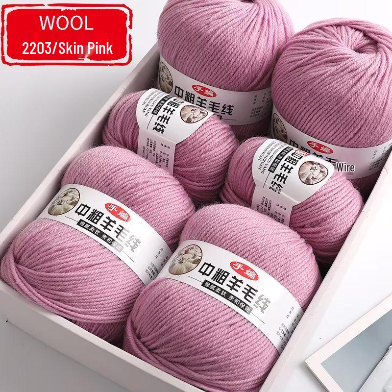 Medium-Thick Fuzzy Wool Yarn Balls for Handmade DIY Crochet & Knitting: Ideal for Scarves & Sweaters