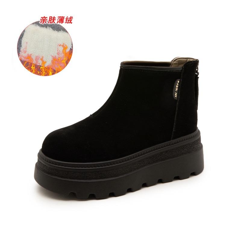 Thick-soled snow boots women's winter new leisure sports fashion short boots versatile short thermal women's boots