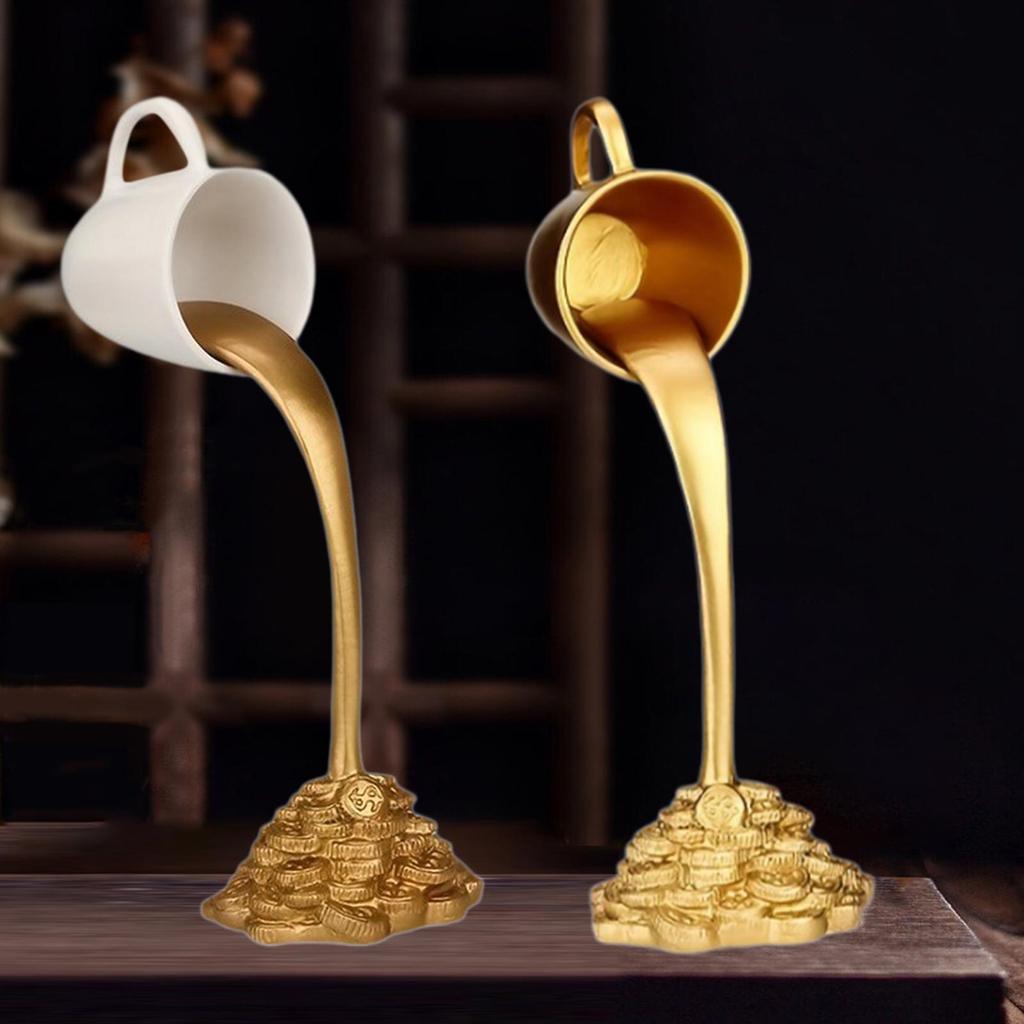 Sculpture de Tasse à Café avec Pièces Renversées pour Accent de Salon