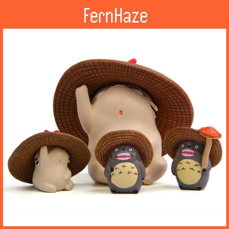 Cartoon My Neighbor Totoro Small Resin Sculpture With Straw Hat For Miniature Landscaping And Gift Use