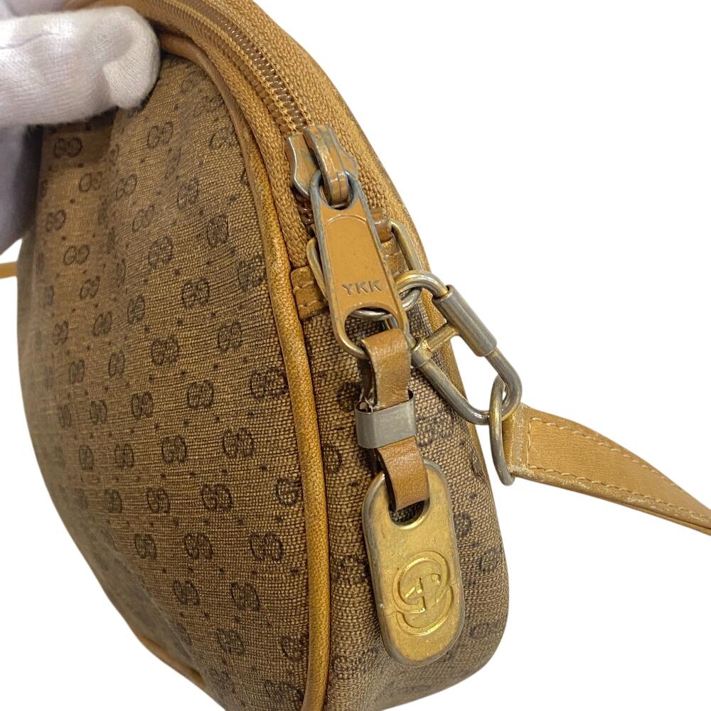 COACH Turn lock Signature canvas Shoulder Bag black canvas Women Used