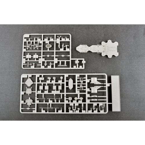 Trumpeter 1/700 German Navy Battleship Gneisenau Plastic Model 06736 Molded Color