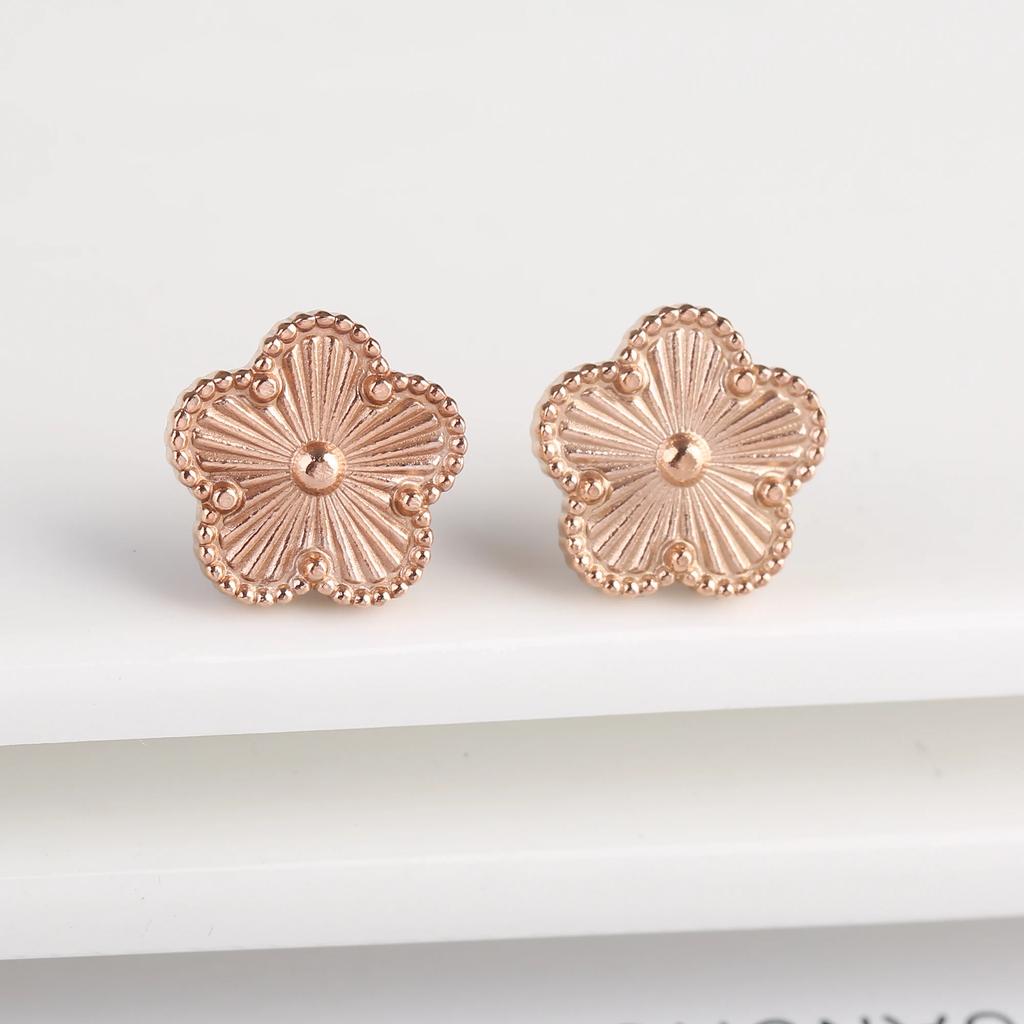 Stainless Steel Laser Five Leaf Flower Petal Adjustable Clover Bracelet Classic for Woman Girl Jewelry Party Gift