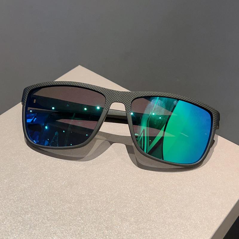 Classic New Large Frame Sunglasses Fashionable Men's Retro Square Frame Sunglasses Women's Outdoor UV-blocking Driving Glasses