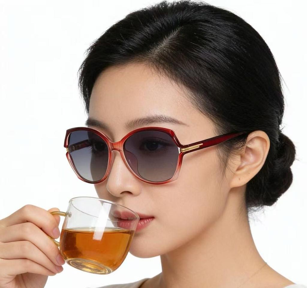 Women's 2026 Fashionable Round Face Large Frame Sunglasses - Versatile Slimming Celebrity Style Mom Glasses