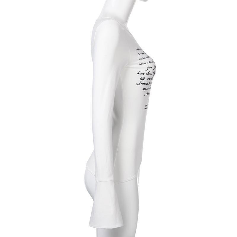 Kryddig tjej basic stickad slim fit rund hals bokstavstryckt slits långärmad T-shirt för kvinnor