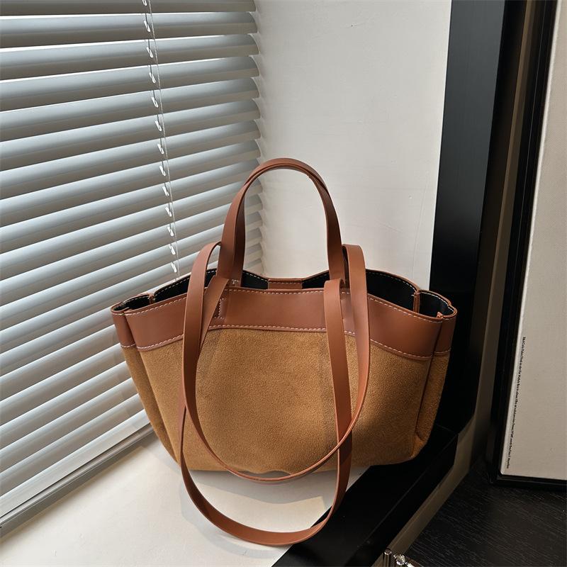 Retro Frosted Women Tote Bag Messenger Bag Handbag Brand Luxury Dumpling Bag Trendy Shoulder Bag New Two-in-e Commuter Bag