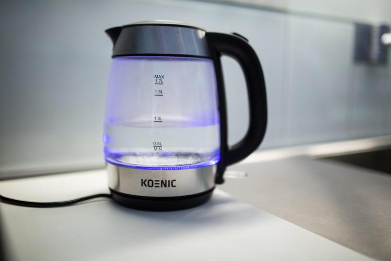 KOENIC KWK 2220 Cordless Kettle